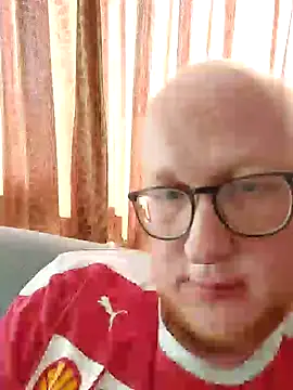 Snapshot of geilerd122 chatting on 09.15.25 geilerd122 online show from 09.15.25