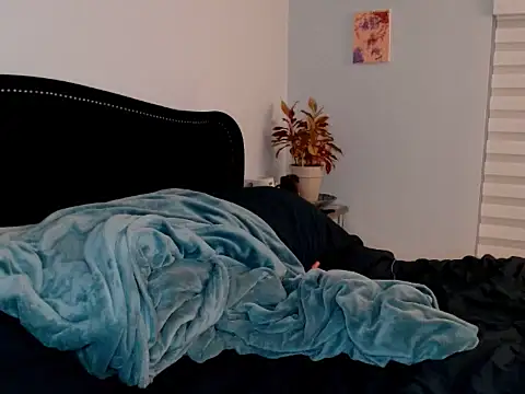 IvyPaige online show from 10.03.25