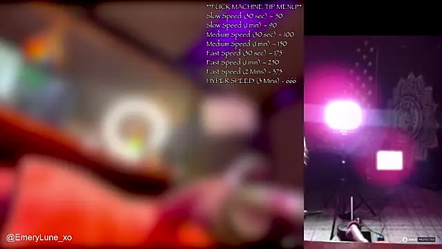 EmeryLune xo online show from 11.19.25