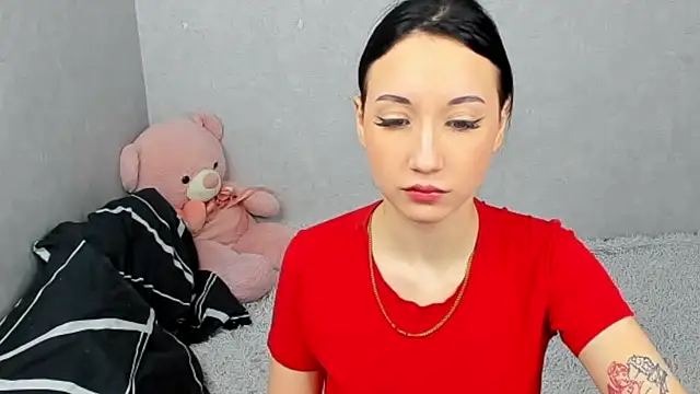 Snapshot of EileenMoores chatting on 02.13.26 EileenMoores online show from 02.13.26