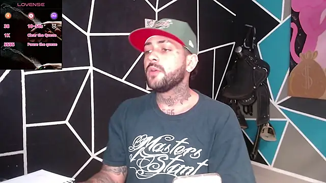 Snapshot of nicolastorres99 chatting on 11.21.25 nicolastorres99 online show from 11.21.25