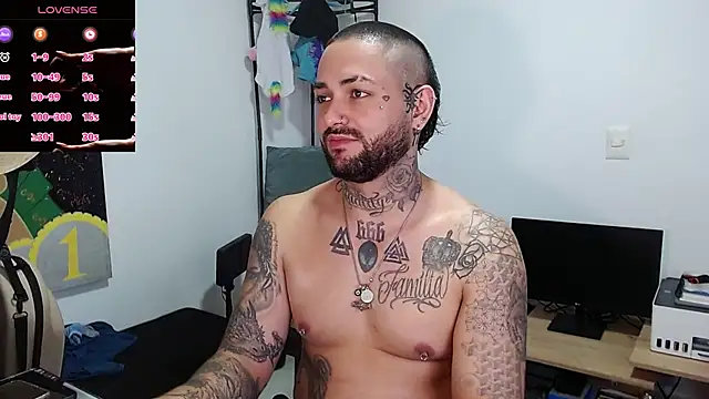 Snapshot of nicolastorres99 chatting on 01.14.26 nicolastorres99 online show from 01.14.26