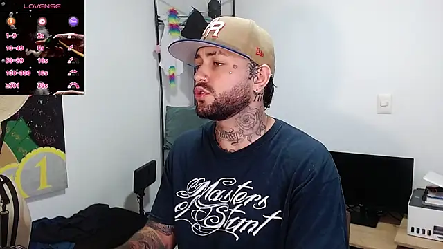 Snapshot of nicolastorres99 chatting on 01.15.26 nicolastorres99 online show from 01.15.26