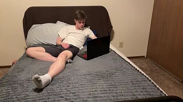 Snapshot of BigIncognitoXXX chatting on 02.11.26 BigIncognitoXXX online show from 02.11.26