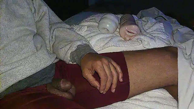 GRiZZLYBONE online show from 11.08.25