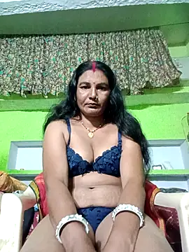 Snapshot of ZIVAA chatting on 02.08.26 ZIVAA online show from 02.08.26