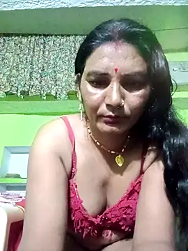 Snapshot of ZIVAA chatting on 02.19.26 ZIVAA online show from 02.19.26