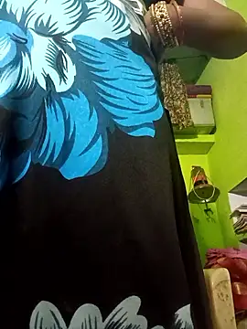 Snapshot of ZIVAA chatting on 02.22.26 ZIVAA online show from 02.22.26