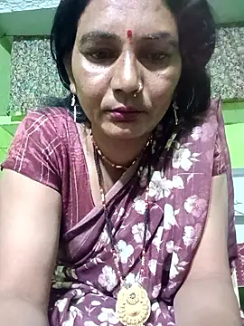 Snapshot of ZIVAA chatting on 03.26.26 ZIVAA online show from 03.26.26