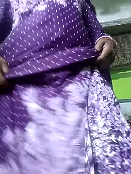 Snapshot of ZIVAA chatting on 03.28.26 ZIVAA online show from 03.28.26