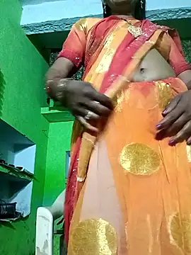 Snapshot of ZIVAA chatting on 04.05.26 ZIVAA online show from 04.05.26