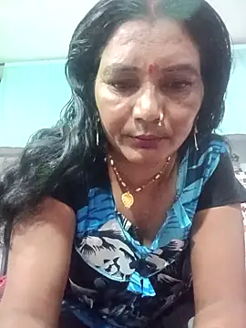 Snapshot of ZIVAA chatting on 04.15.26 ZIVAA online show from 04.15.26