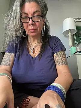 dieseldame1313 online show from 01.10.25