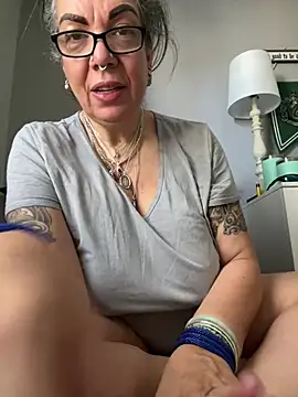 dieseldame1313 online show from 01.17.25