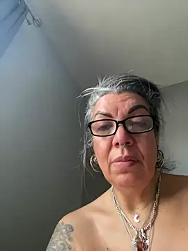 dieseldame1313 online show from 01.27.25