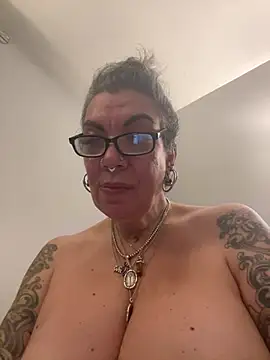 dieseldame1313 online show from 02.11.25