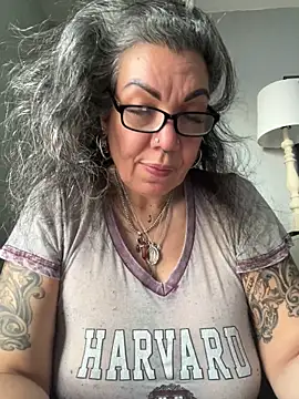 dieseldame1313 online show from 02.12.25