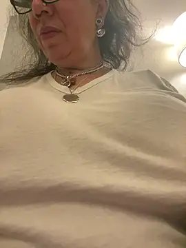 dieseldame1313 online show from 03.13.25