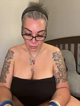 dieseldame1313 online show from 09.30.25