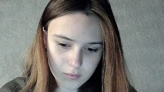 SweetLoraa online show from 10.15.25