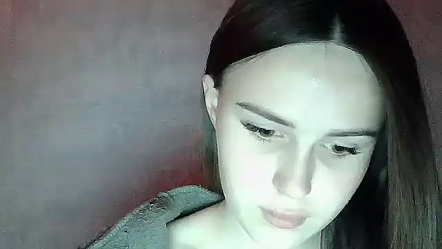 SweetLoraa online show from 04.30.26