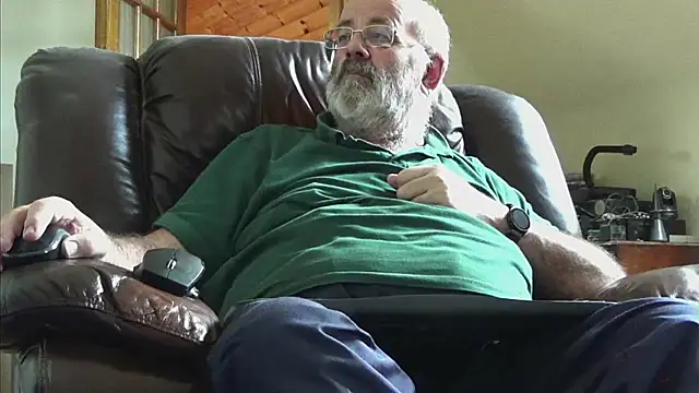 Snapshot of janzer13 chatting on 09.13.25 janzer13 online show from 09.13.25