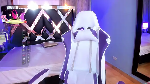 Emma Petiite online show from 01.15.26