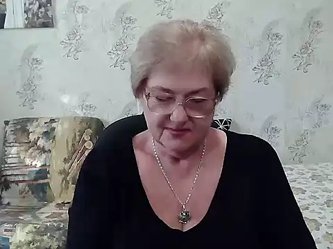 Renata62011 online show from 10.18.25