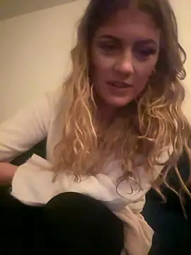 Snapshot of shokatt666 chatting on 01.11.26 shokatt666 online show from 01.11.26