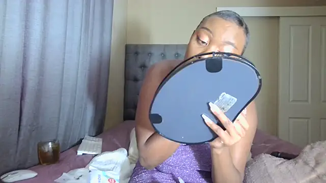 Snapshot of nanababe1 chatting on 10.23.25 nanababe1 online show from 10.23.25