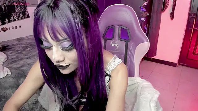 Snapshot of GothKitten666 chatting on 06.14.26 GothKitten666 online show from 06.14.26
