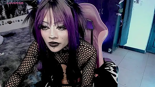 GothKitten666 online show from 06.21.26