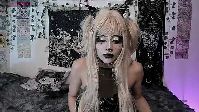 GothKitten666 online show from 07.18.26