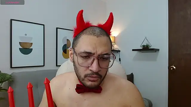   Damian    online show from 10.31.25