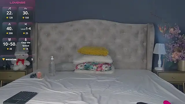 Leah Brooks online show from 11.13.25