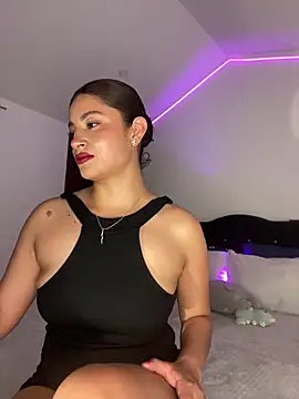 MiaAlarie online show from 01.15.26