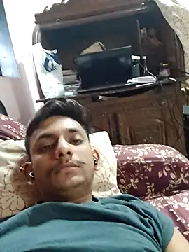 yung cplz online show from 10.08.25