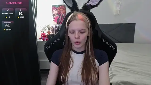 Luna Navy online show from 09.20.25