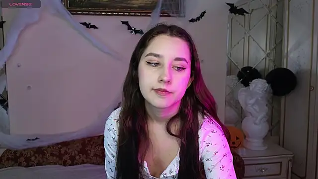 Snapshot of Eva_Maller chatting on 11.01.25 Eva Maller online show from 11.01.25