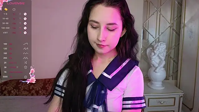 Snapshot of Eva_Maller chatting on 11.23.25 Eva Maller online show from 11.23.25