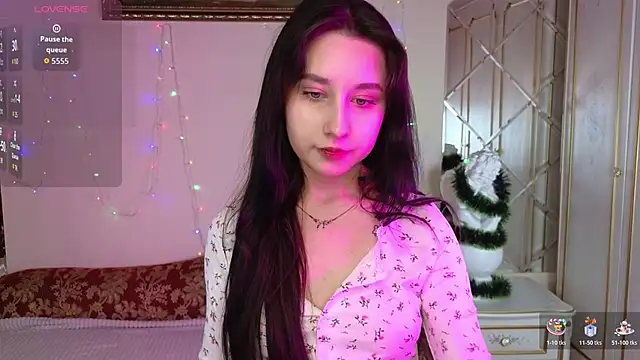 Eva Maller online show from 12.18.25