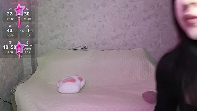 Eva Maller online show from 04.10.26