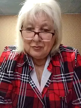 Alexia64231 online show from 12.17.25