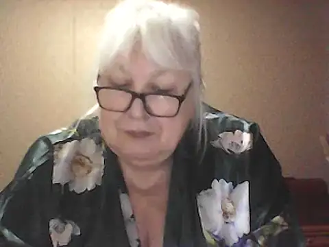 Alexia64231 online show from 04.22.26