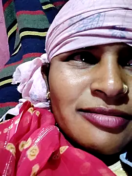 Snapshot of Sanjna_cuty chatting on 11.23.25 Sanjna cuty online show from 11.23.25