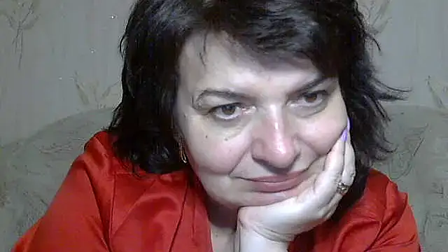 Snapshot of LedyNika chatting on 04.29.26 LedyNika online show from 04.29.26