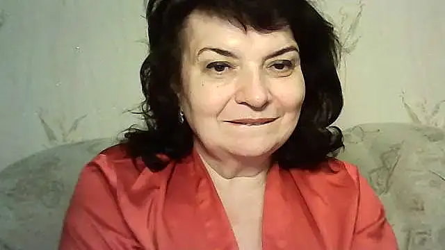 Snapshot of LedyNika chatting on 05.10.26 LedyNika online show from 05.10.26