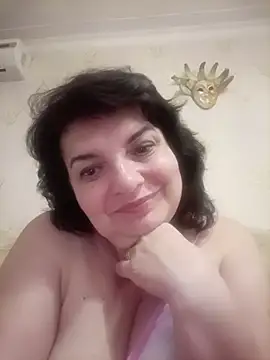 Snapshot of LedyNika chatting on 06.29.26 LedyNika online show from 06.29.26