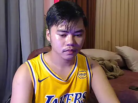 hot emman online show from 03.12.26