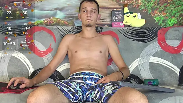 Snapshot of AxelMassimo chatting on 10.12.25 AxelMassimo online show from 10.12.25